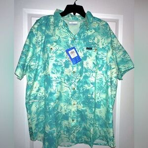 Columbia Green Omni Shade Button Down Shirt with Resort Style